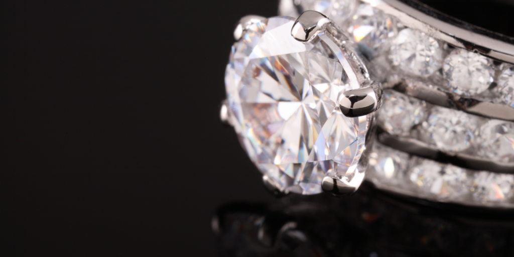 The 3-Carat Moissanite Ring Guide: How to Choose the Best One - Jewelry ...